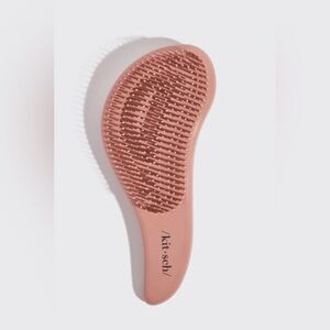 NWOT Kitsch Terracotta Detangling Brush
